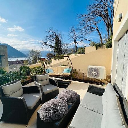 Apartment With Terrace And Private Parking โกตอร์ ภายนอก รูปภาพ
