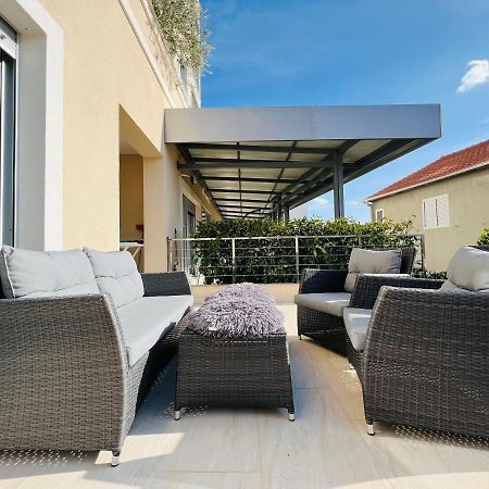 Apartment With Terrace And Private Parking โกตอร์ ภายนอก รูปภาพ