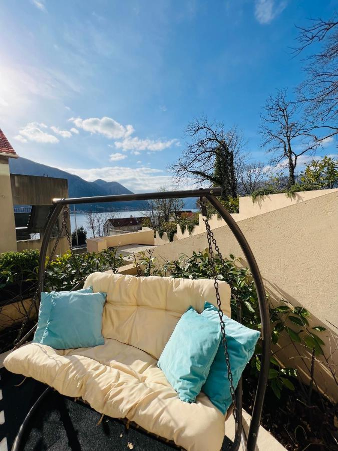 Apartment With Terrace And Private Parking โกตอร์ ภายนอก รูปภาพ