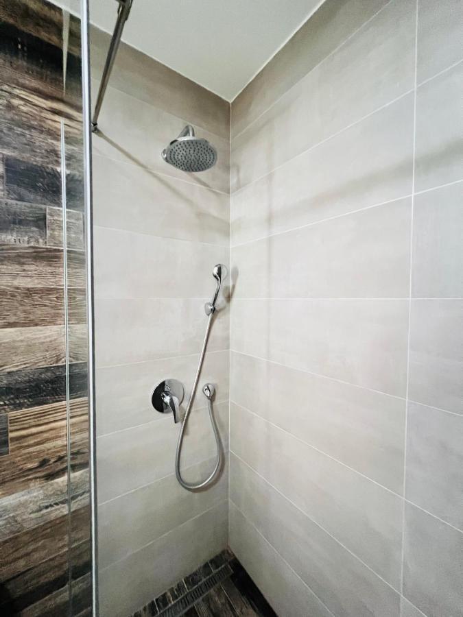 Apartment With Terrace And Private Parking โกตอร์ ภายนอก รูปภาพ