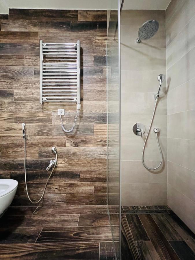 Apartment With Terrace And Private Parking โกตอร์ ภายนอก รูปภาพ
