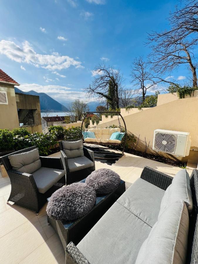 Apartment With Terrace And Private Parking โกตอร์ ภายนอก รูปภาพ